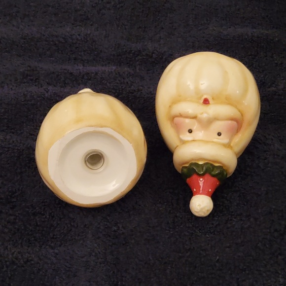Vintage Santa Glazed Salt and Pepper Shakers - Picture 3 of 5